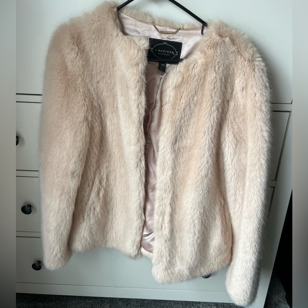 NWOT 1 Madison faux fur coat